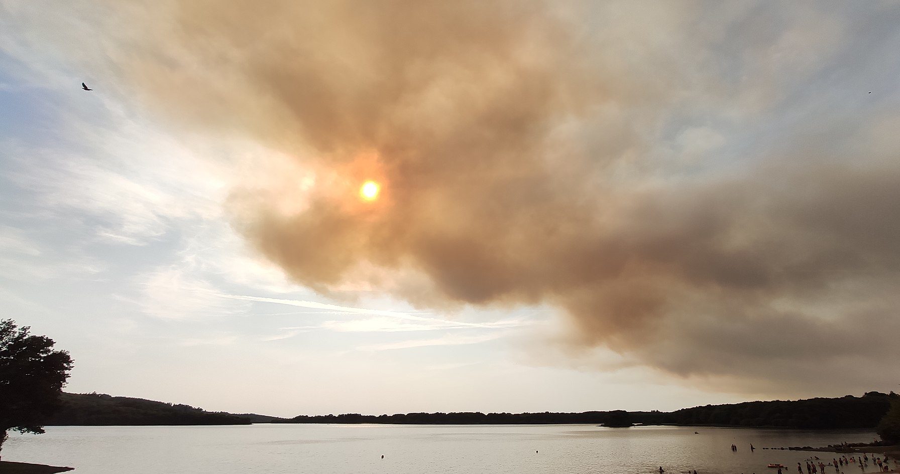 220718 - Splann ! Incendie à Brasparts dans les monts d'Arrée Crédits Thesupermat Wikimedia Commons