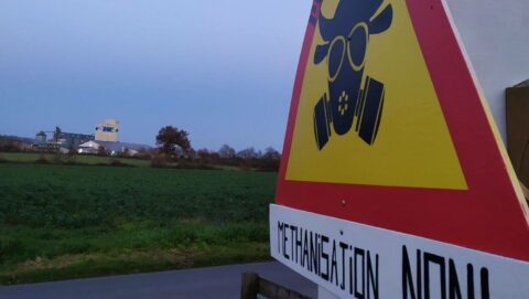 201212 - Splann ! Pancarte contre le projet de méthaniseur Métha Herbauges Crédits Non au méthaniseurs Corcoué