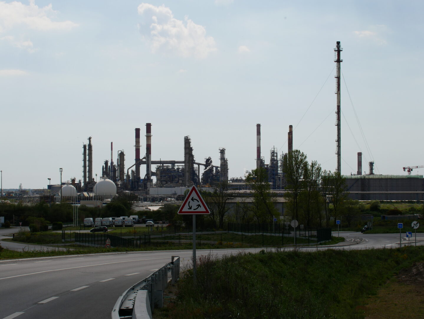 Le site de Donges cumule plus de 32.000 km de canalisations, une partie souffre de problèmes de corrosion et de fuites. Crédits Samy Archimède