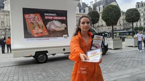 210903 L214 Manifestation Contre Daunat à Rennes En 2021 Crédit L214