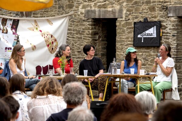 250628 Splann ! Anniversaire Châteaulin Table Ronde Journalisme D'enquête Féminin HD8439 Crédits Eric Legret Min