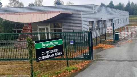 220801 Usine Fleury Michon Plélan Le Grand Crédit Daniel Roman (1920x1080)