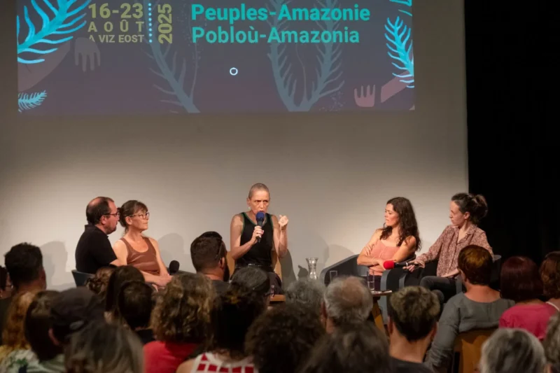 250819 Table Ronde Douarnenez Algues Vertes Et Loi Duplomb Pierre Yves Bulteau Rosy Auffray Fleur Breteau Inès Léraud Amélie Mougey Crédit Laureline Vagner