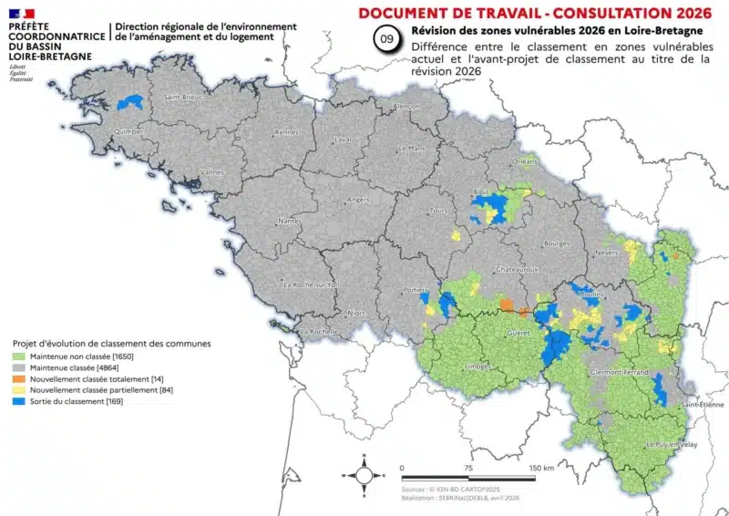 Carte présentant le projet de délimitation des communes en zones vulnérables aux nitrates à l'échelle du bassin Loire-Bretagne. L’État prévoit de sortir du classement neuf communes du Finistère situées dans les monts d'Arrée.