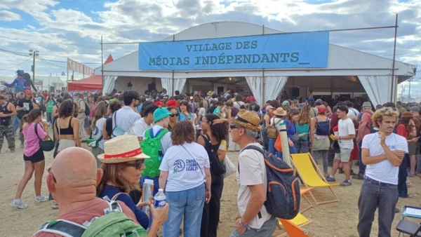 260911 Village Des Médias Indépendants Fête De L'Huma Crédits Sylvain Ernault Pour Splann !
